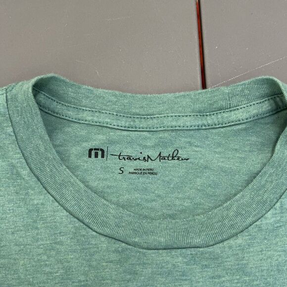 Travis Matthew Golf Sucks Tee Mens Small Green Santa Christmas Short Sleeve - Picture 3 of 8